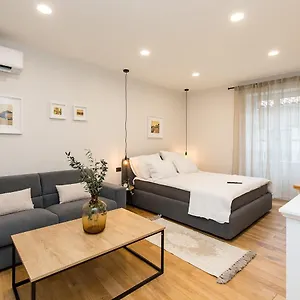 Newpremium Sinjorina, Historical Centre Apartment Poreč
